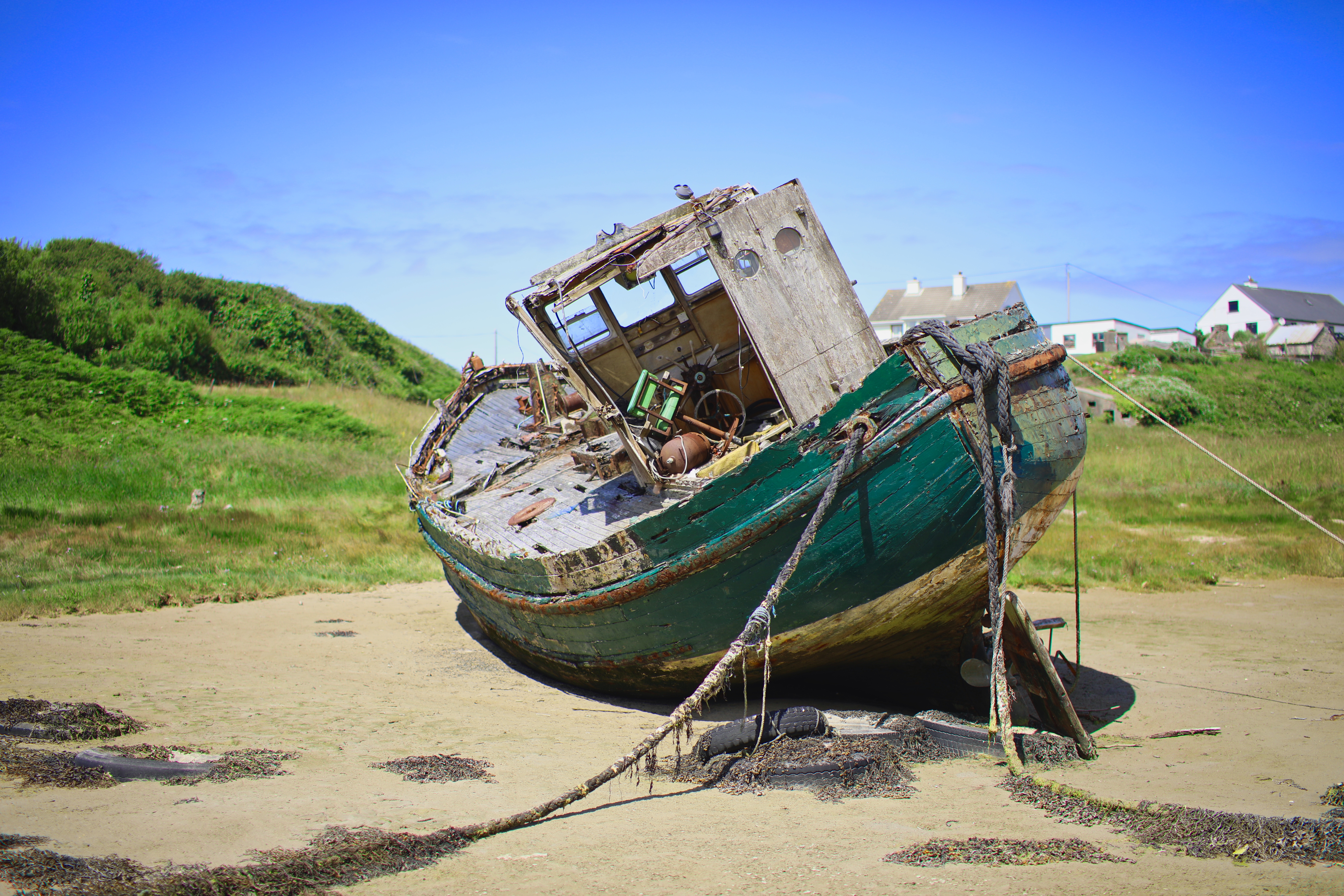 Sunkin ship wreck off the coast of Cruit Island